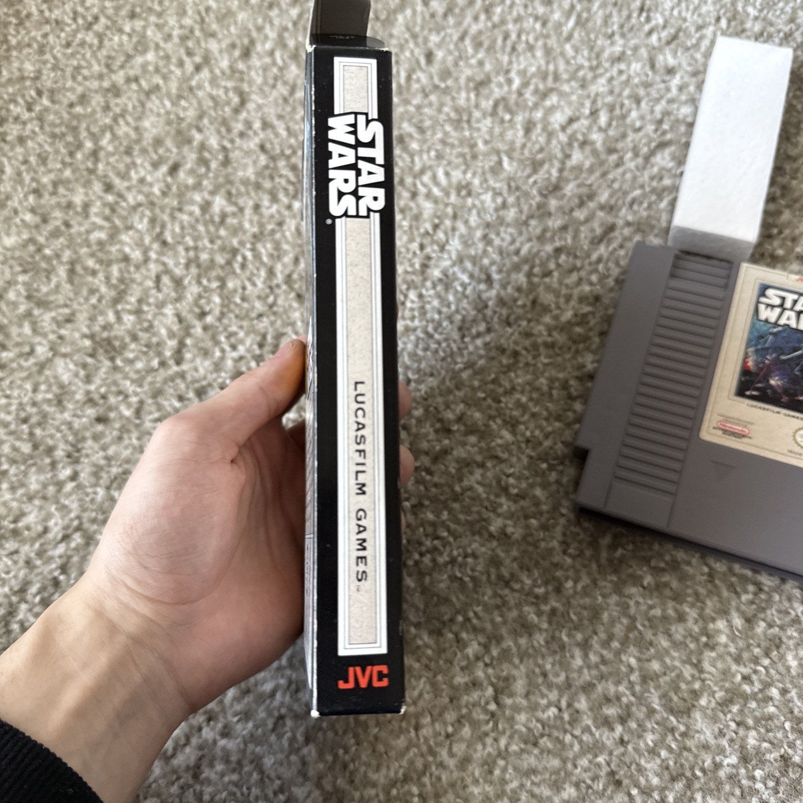 oval seal Star Wars complete in box nintendo nes