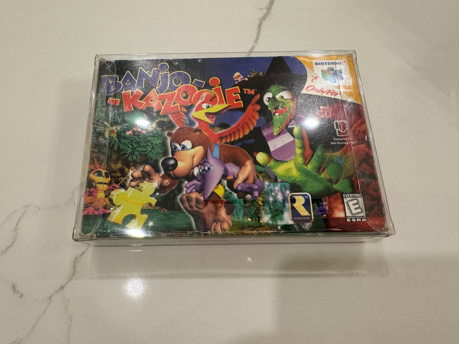 Banjo Kazooie Complete in box – great condition with protective covers