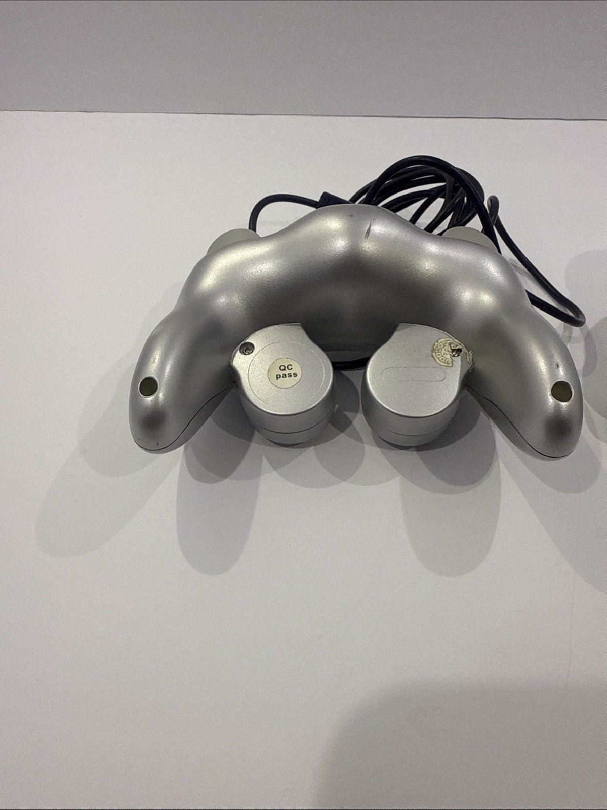 Nintendo Gamecube Controllers – White And Silver