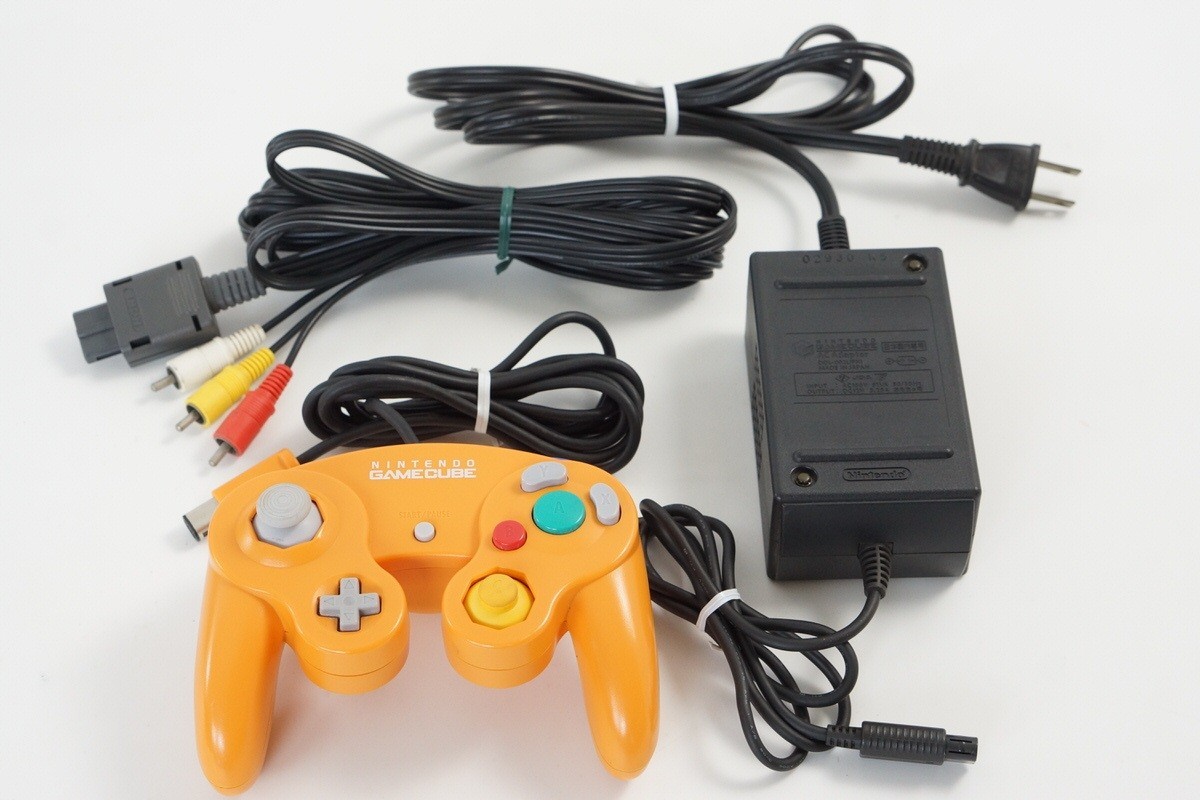 Gamecube Orange Console Boxed DOL-001JP For Japan Game Tested System DN11110503