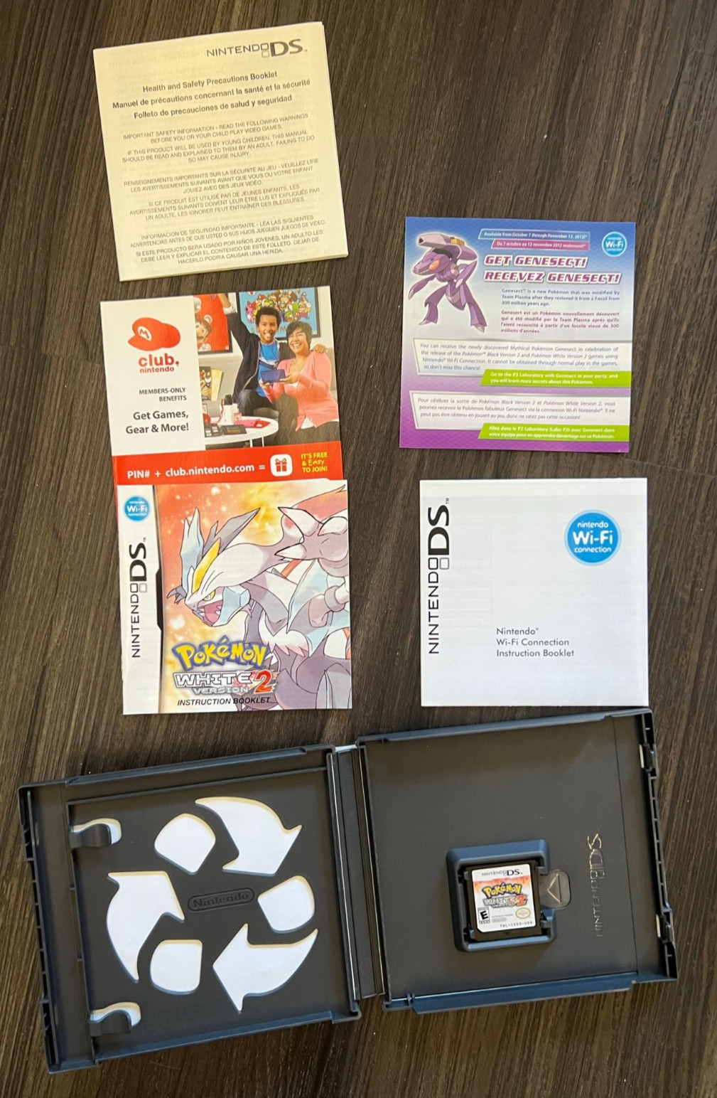 *AUTHENTIC CIB* Pokemon: White Version 2 (Nintendo DS, 2012) *TESTED*