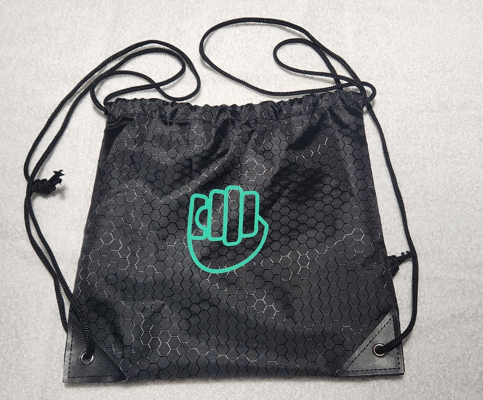 Metadox Vekta Soundproof Gaming Mask w/ Built-In Microphone Tested & Prepared