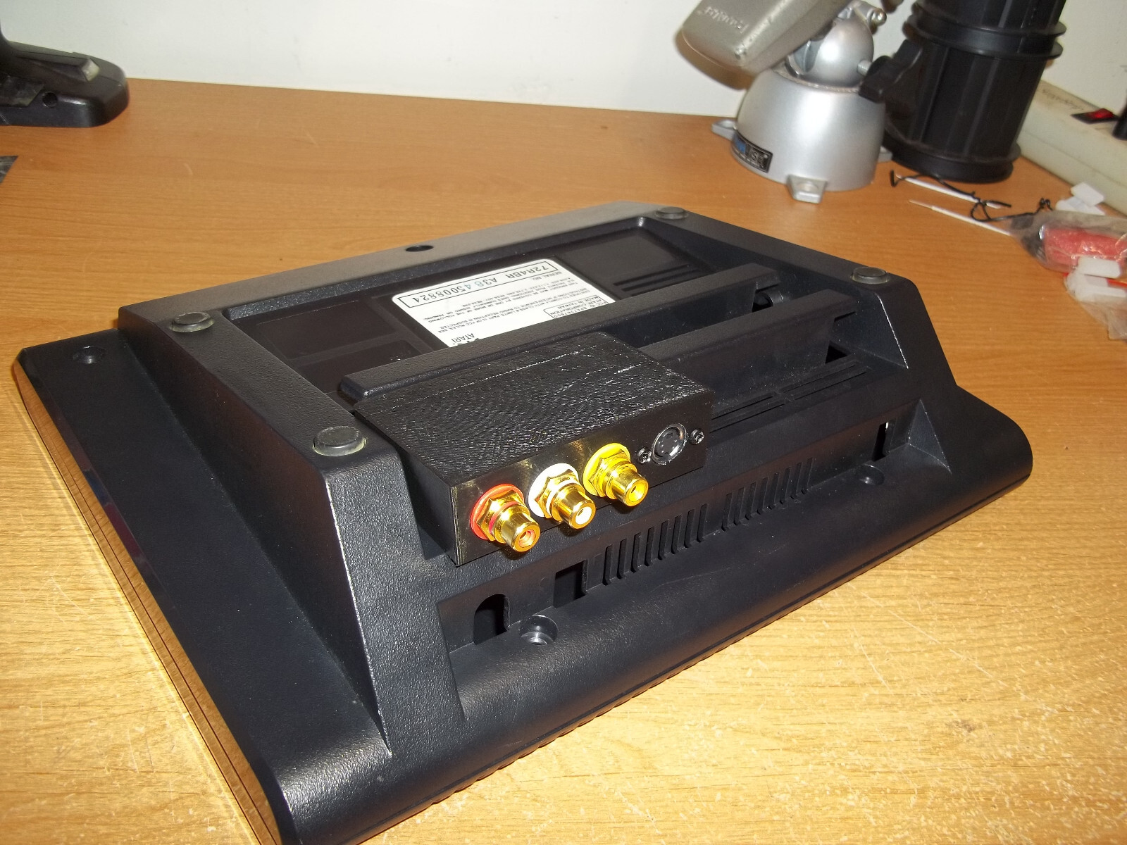 Atari 7800 No Cut No Drilling A/V Mod Bracket Box S-Video Composite Stereo Audio
