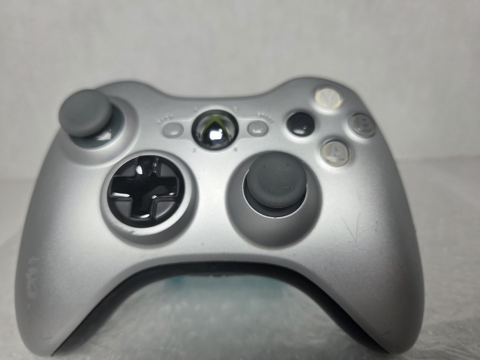 Microsoft Xbox 360 Wireless Video Game Controller Silver Gray New Sticks Tested