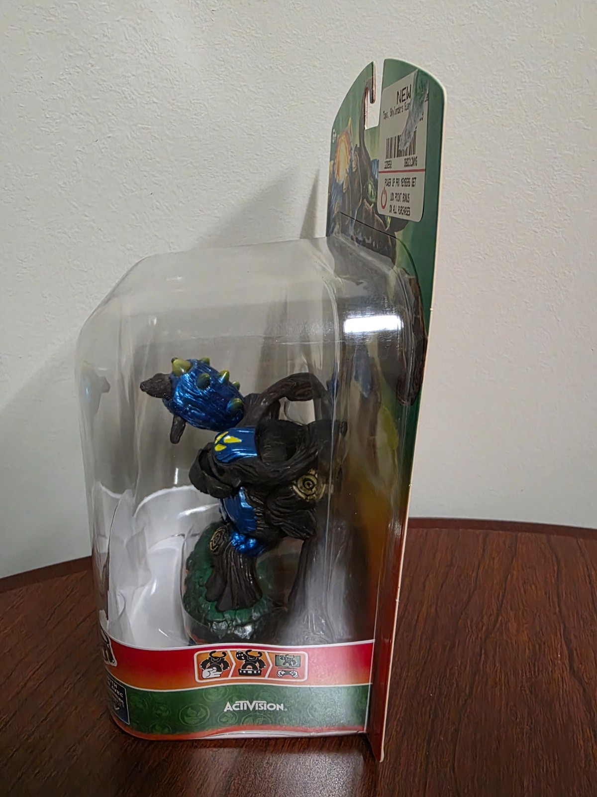 Activision Gnarly Tree Rex Skylanders Giants Character Figure