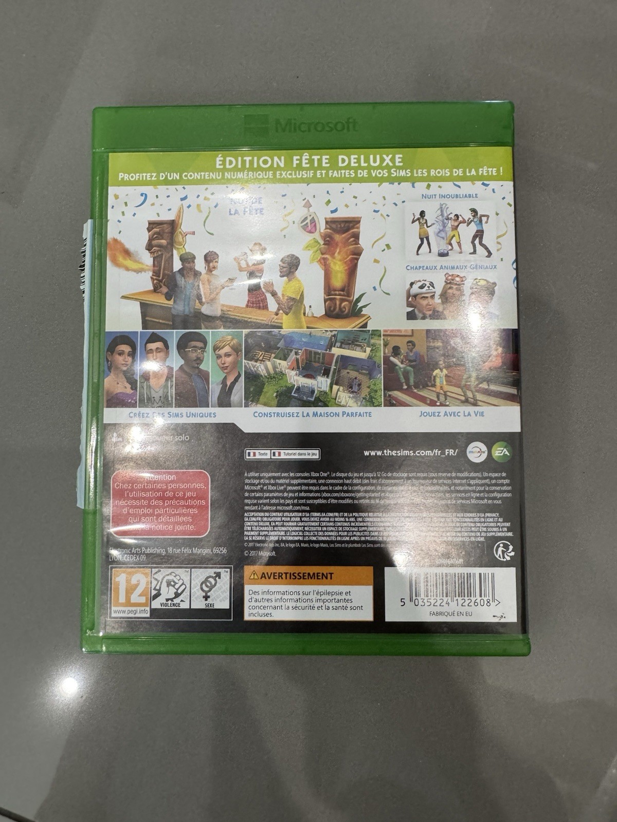 Sims 4: Deluxe Party Edition French Box Multi Lang in Game Microsoft Xbox One
