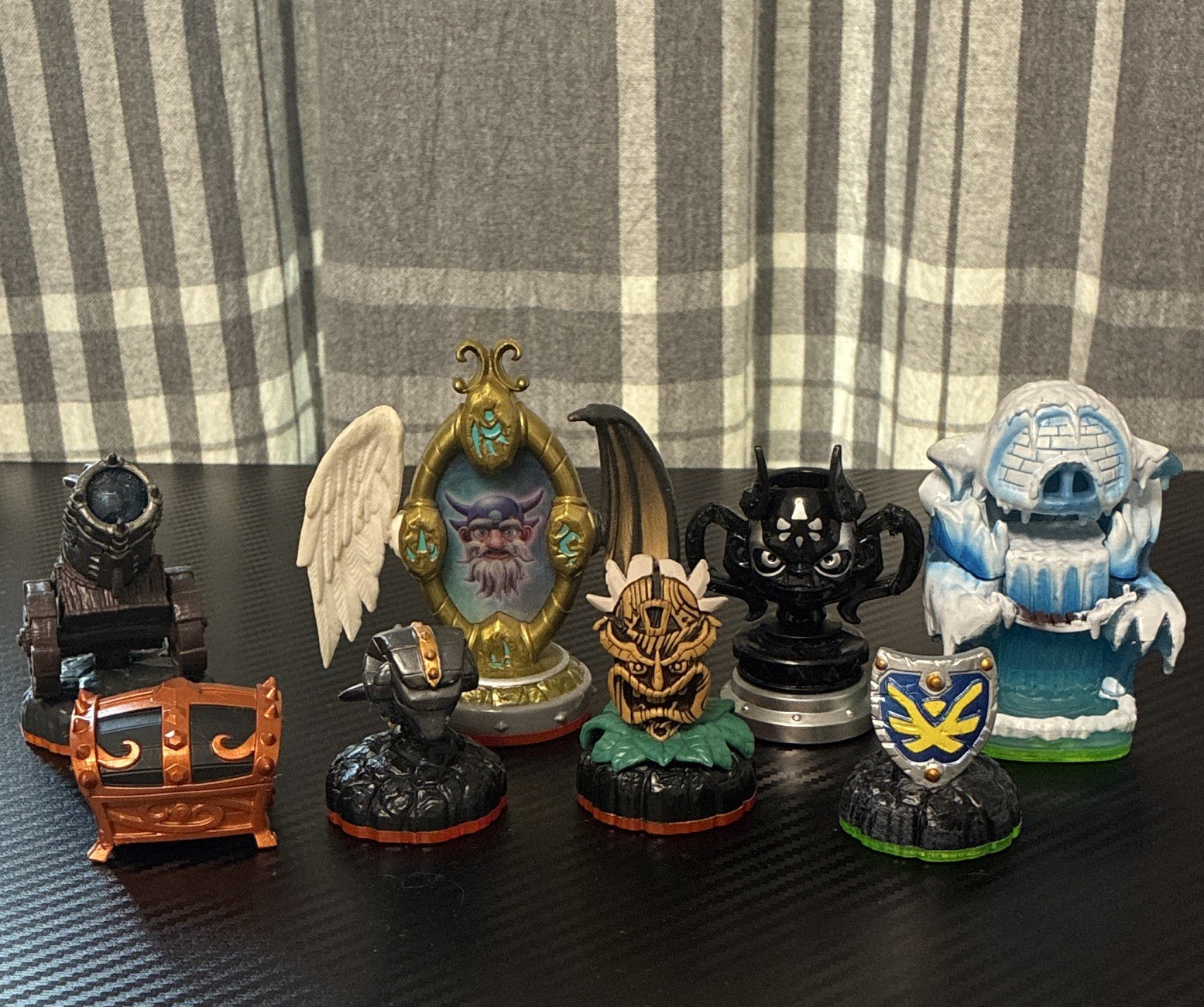 Skylanders Figures & item Lot collection
