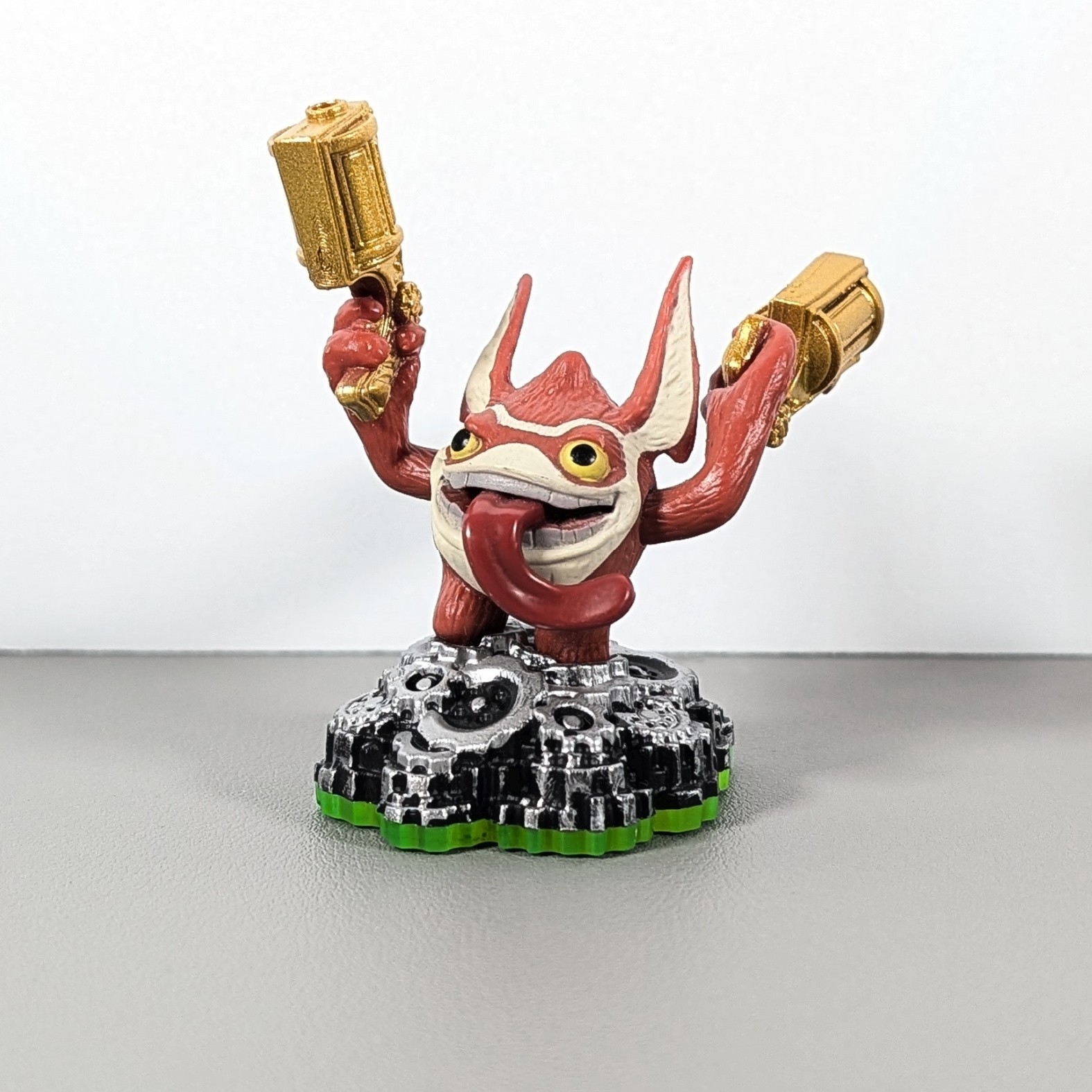 Skylanders Spyro’s Adventure Figure – Trigger Happy | Series 1 (Green Base)