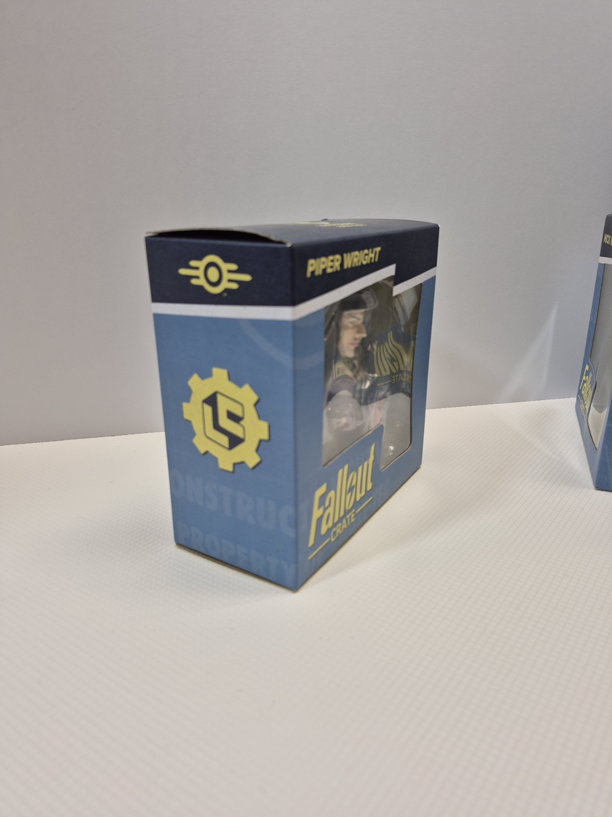 Fallout Crate Lot Nick Valentine & Piper Wright Figures NIB Loot Crate Bethesda