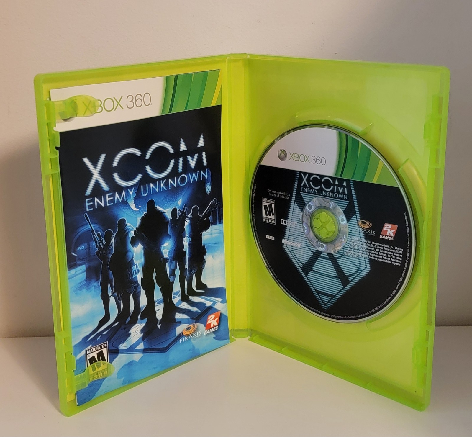 XCOM Enemy Unknown Xbox 360 Complete In Box CIB w/ Manual Tested Works!