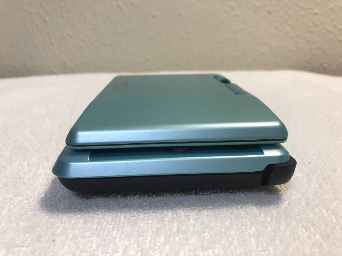 Nintendo DS Original Handheld Console Turquoise Blue With Stylus Charger Box