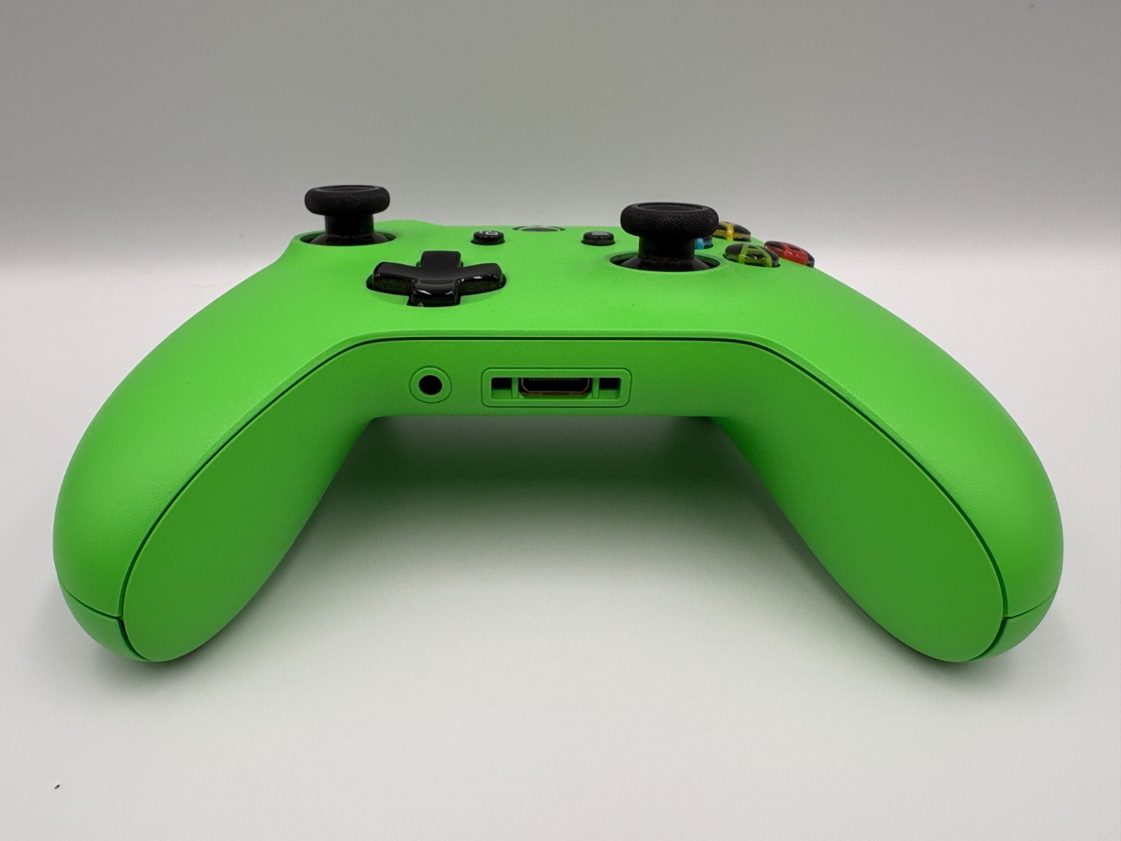 Xbox One Wireless Controller Special Neon Green – 1708 Xbox Design Lab – Tested