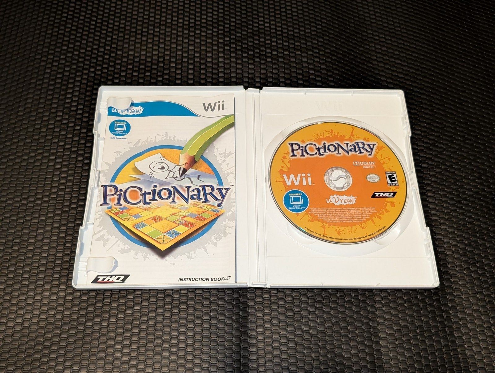 Nintendo Wii uDraw Tablet Drawing Accessory Bundle W/ Studio + Pictionary Games