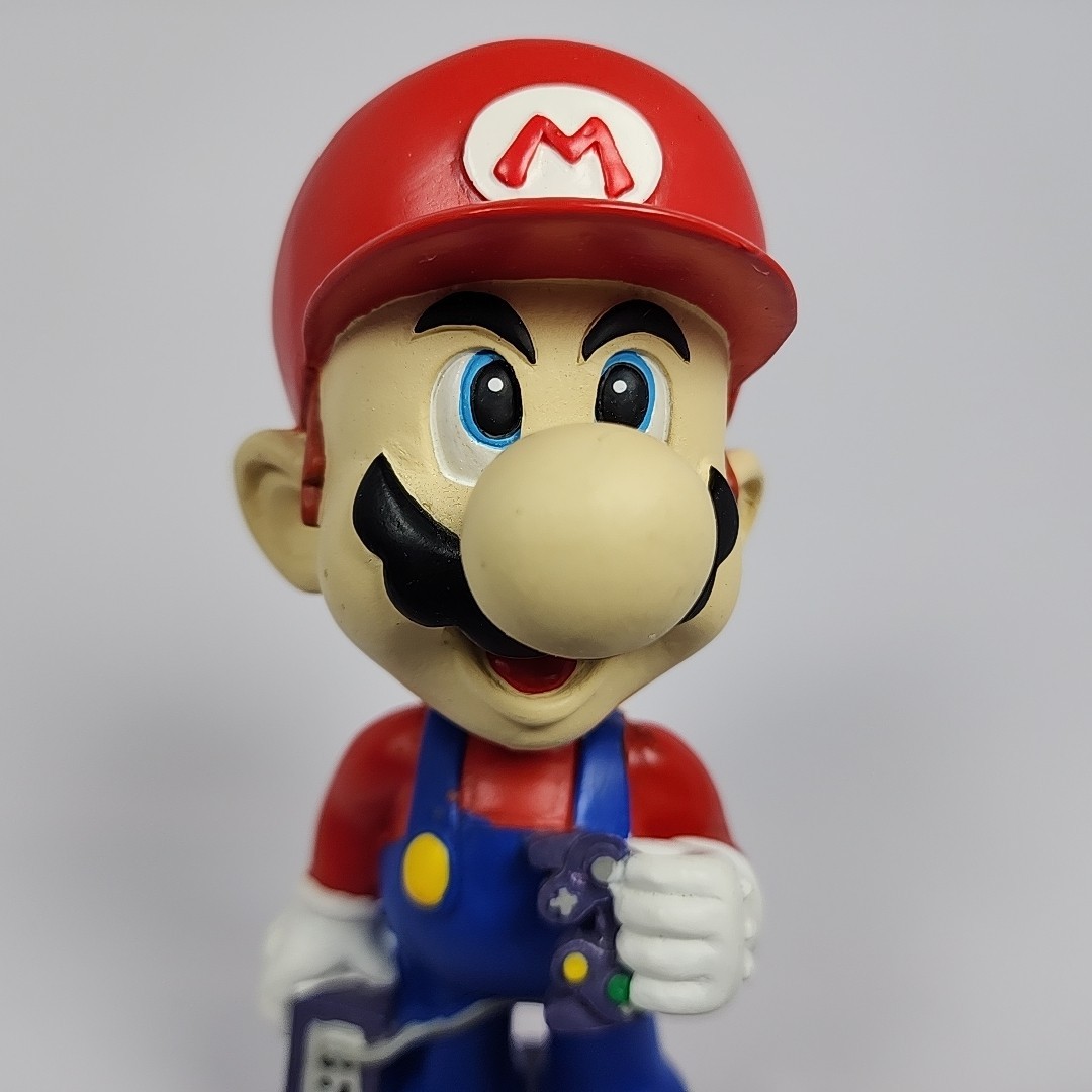 Nintendo GameCube Mario Bobblehead Figure 2002 Target Exclusive Limited Edition