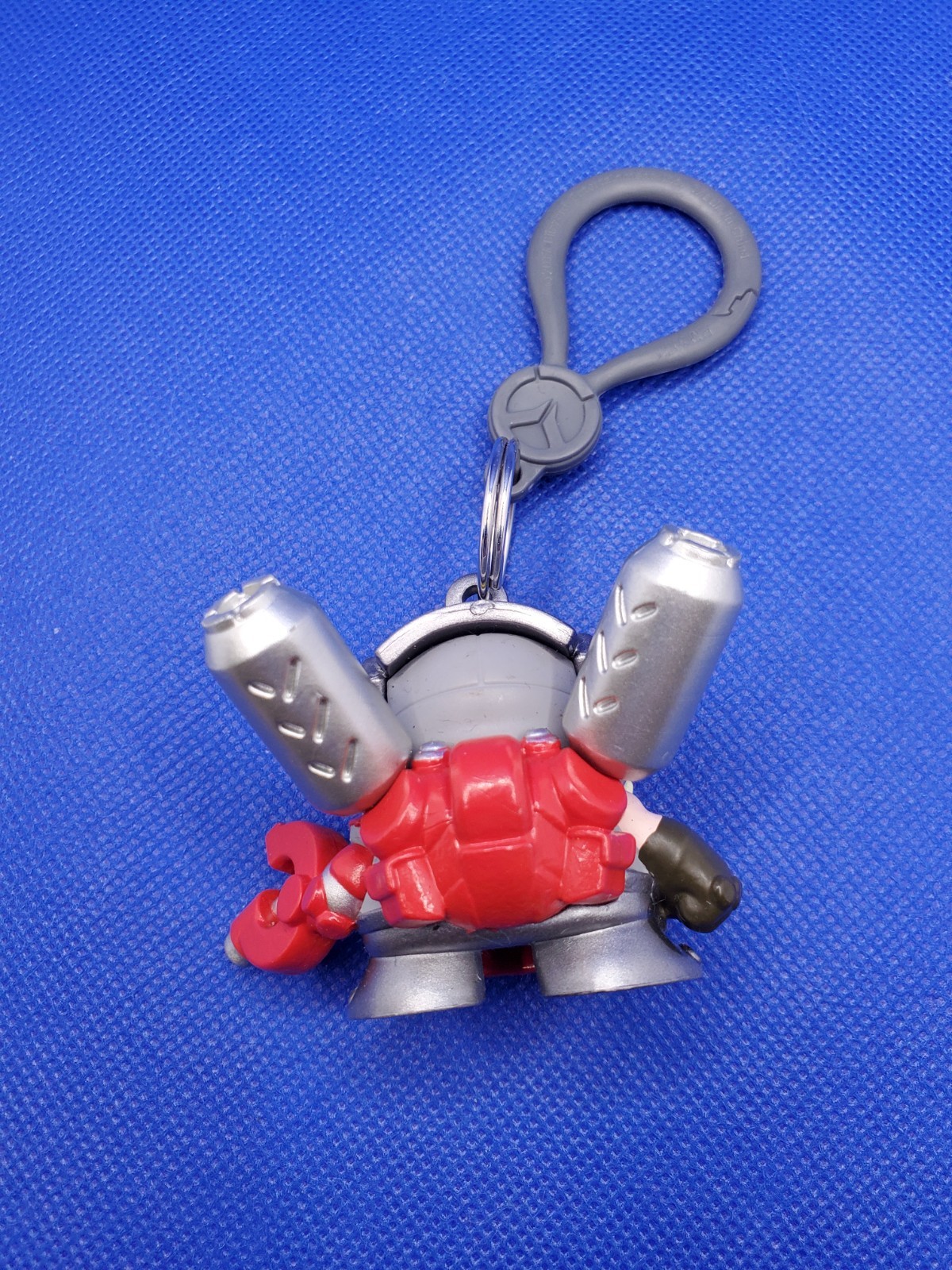 BLIZZARD OVERWATCH Torbjorn Mini Figure Backpack 2″ Clip On Keychain Blind Bag