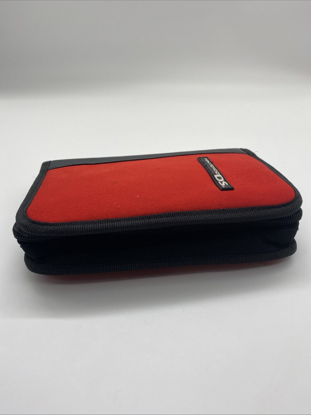Nintendo DS Padded Nylon Travel Zippered Carrying Case Red Black Console Bag