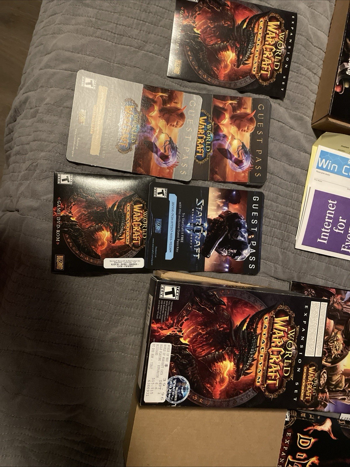 Diablo2 & Diablo2 Expansion set lord of destruction W/Manuals, Product Manuals