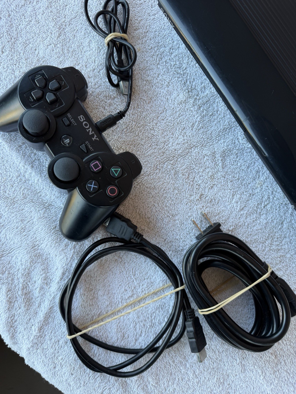 Sony PlayStation 3 PS3 Super Slim 250G Bundle + 12 Games, Controller & Wires