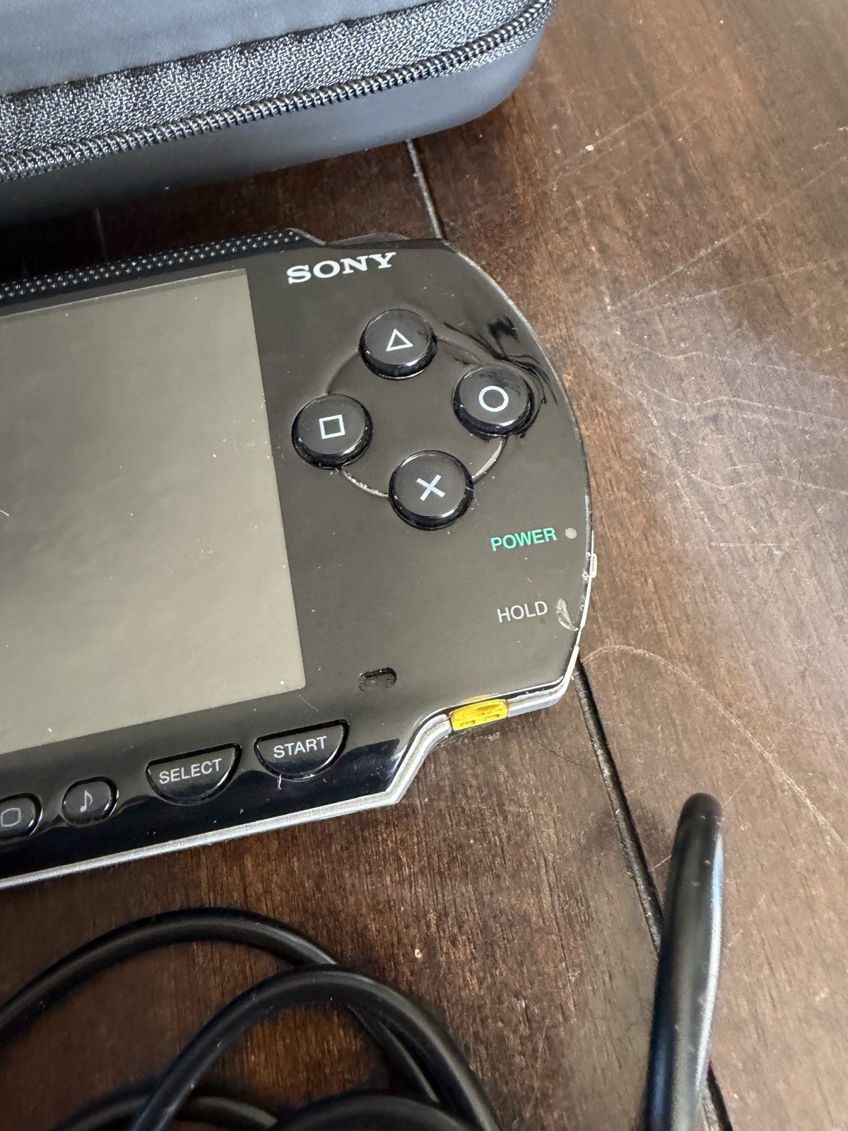 PSP- 1001b2 No Mod Original Everything Works Original Battery And Memory Card1gb