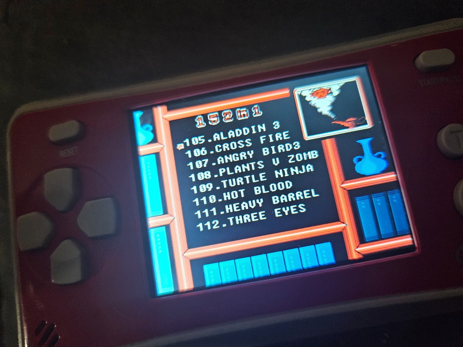 152 in 1 RS-1 – RARE VINTAGE-STYLE HANDHELD VIDEO GAME CONSOLESMB PORTABLE RS-I