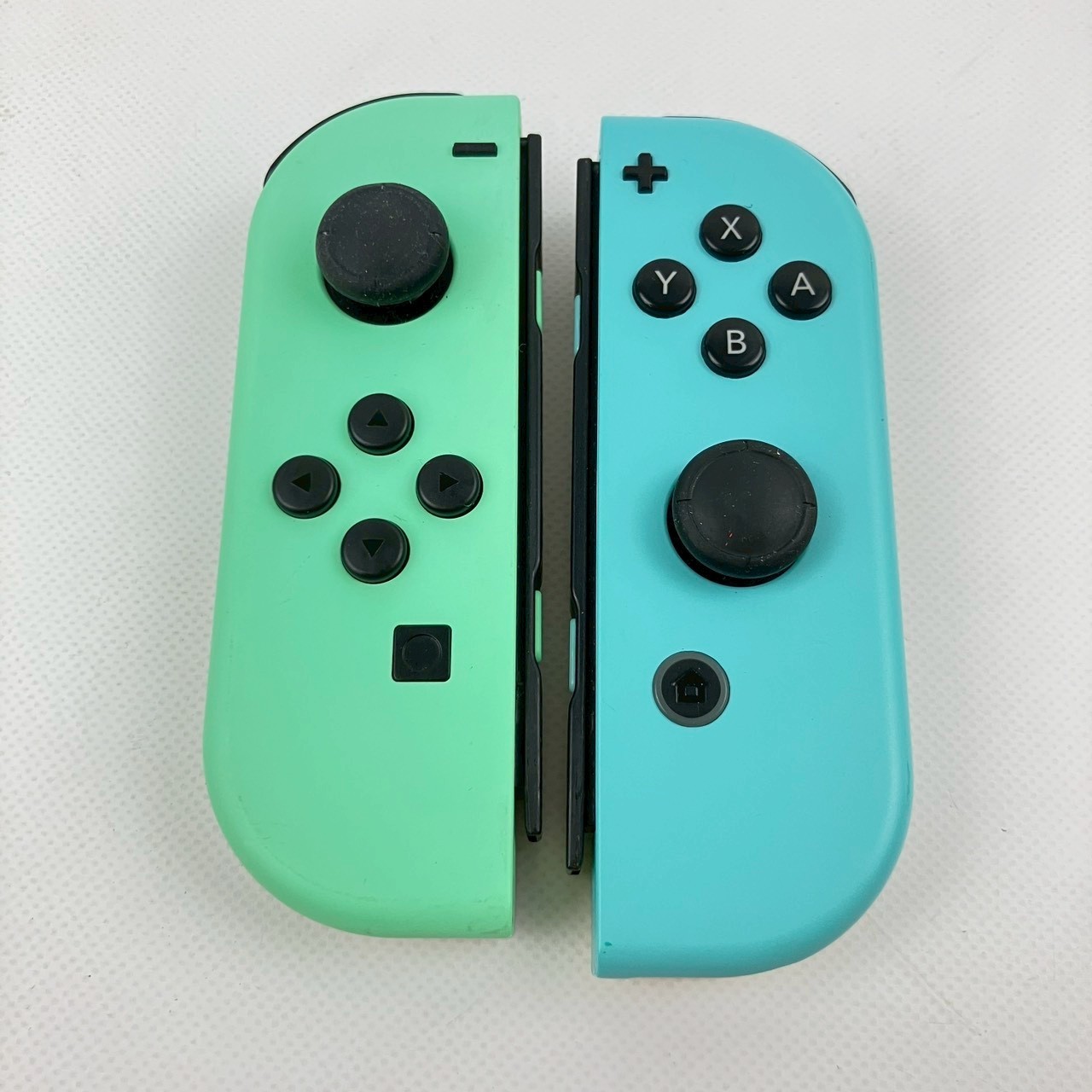 Nintendo Switch Animal Crossing HAC-001(-01) Console & Joy-Con AC Adapter HDMI
