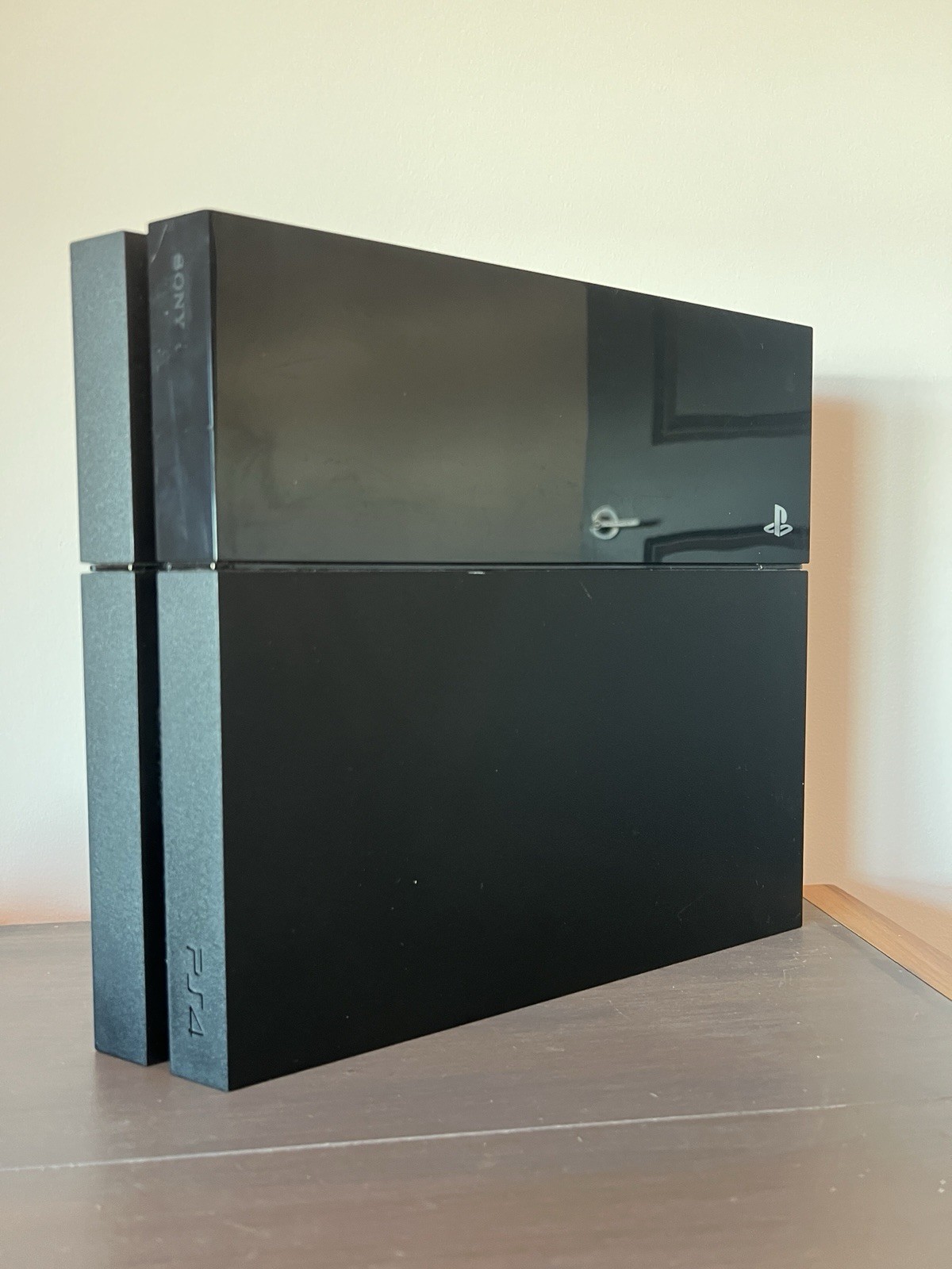 Sony PlayStation 4 PS4 Console with OEM Cords + Controller