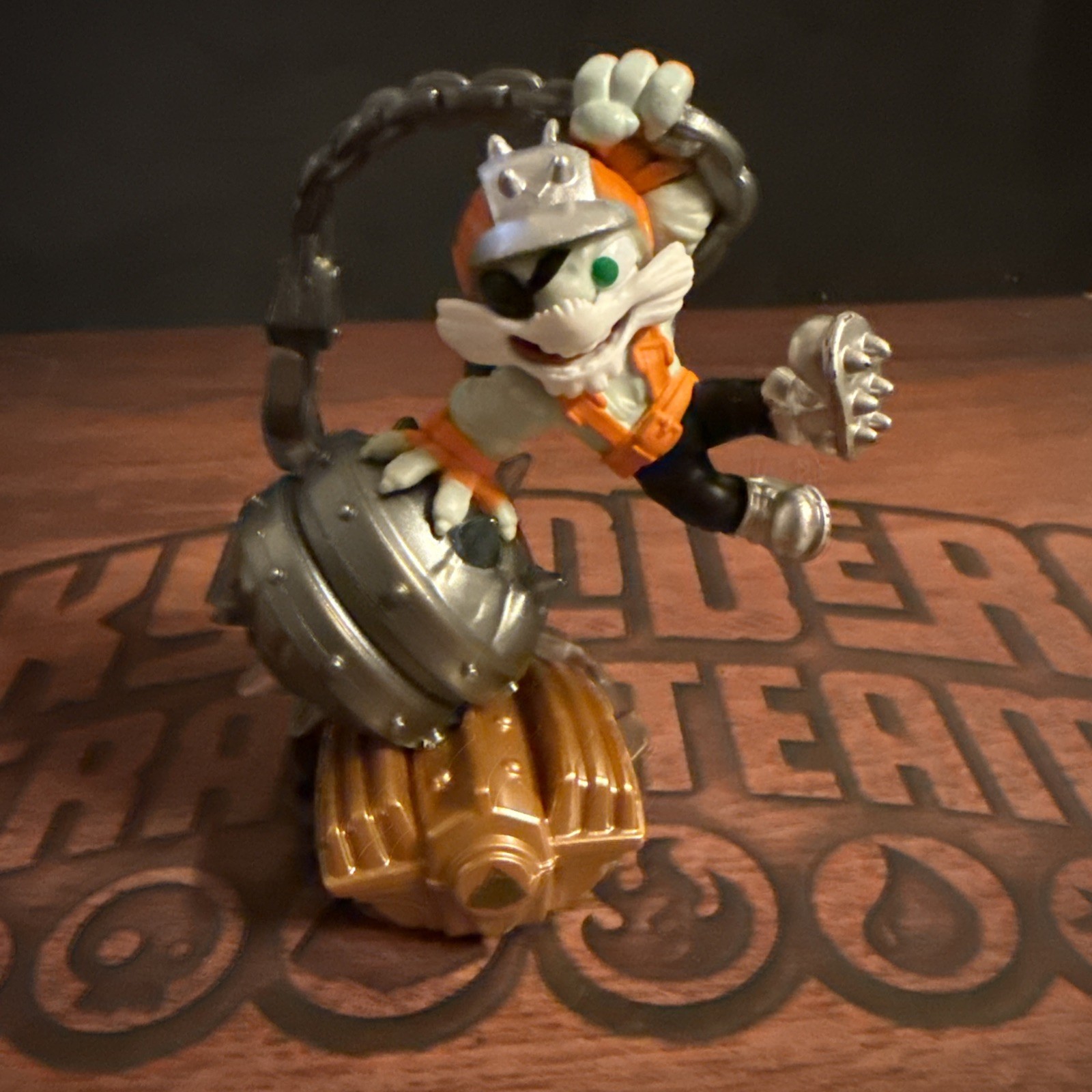 Skylanders Superchargers Smash Hit Character Figure Earth