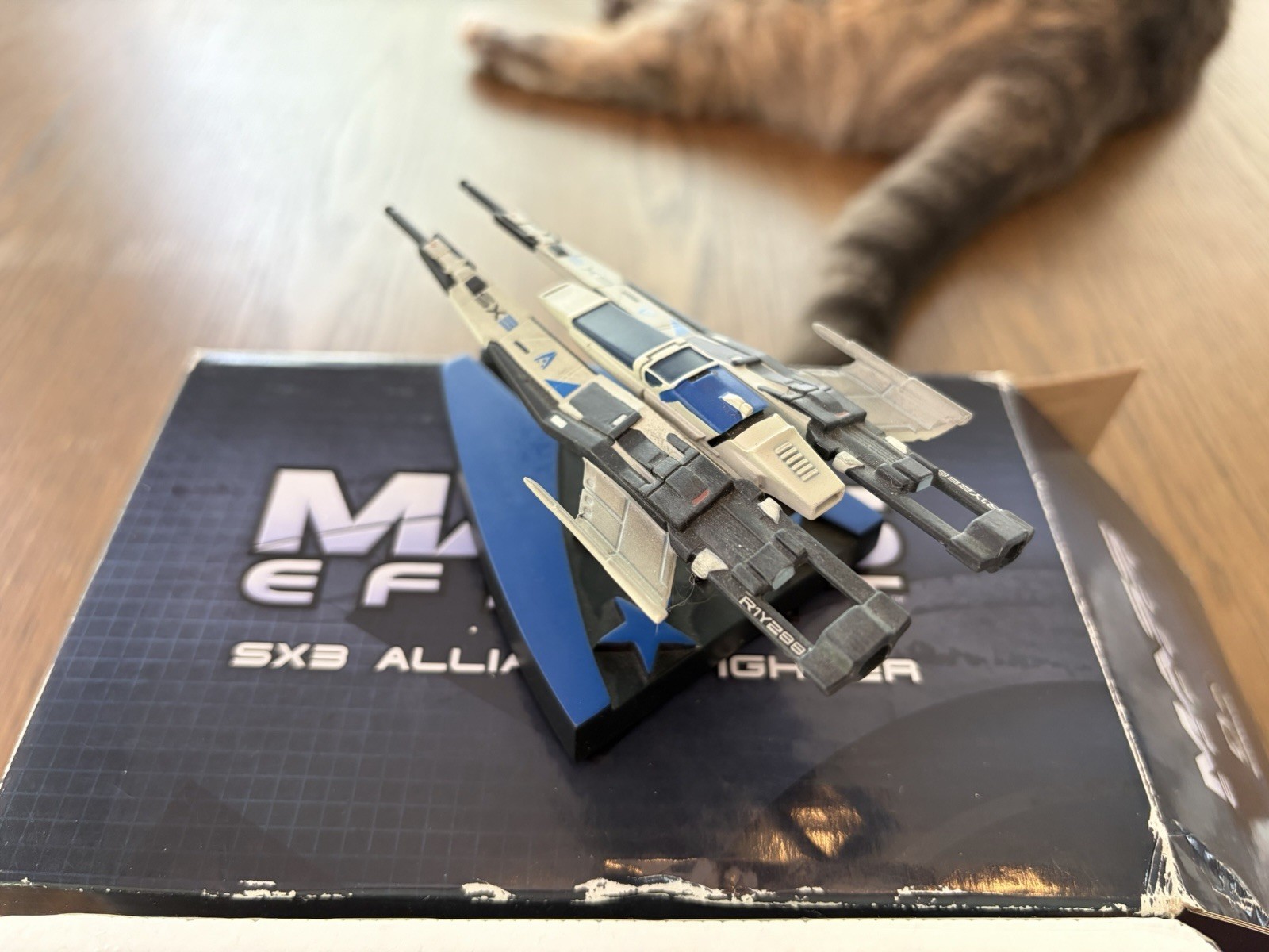 Mass Effect SX3 Alliance Fighter Ship Replica Dark Horse EA Bioware 2016