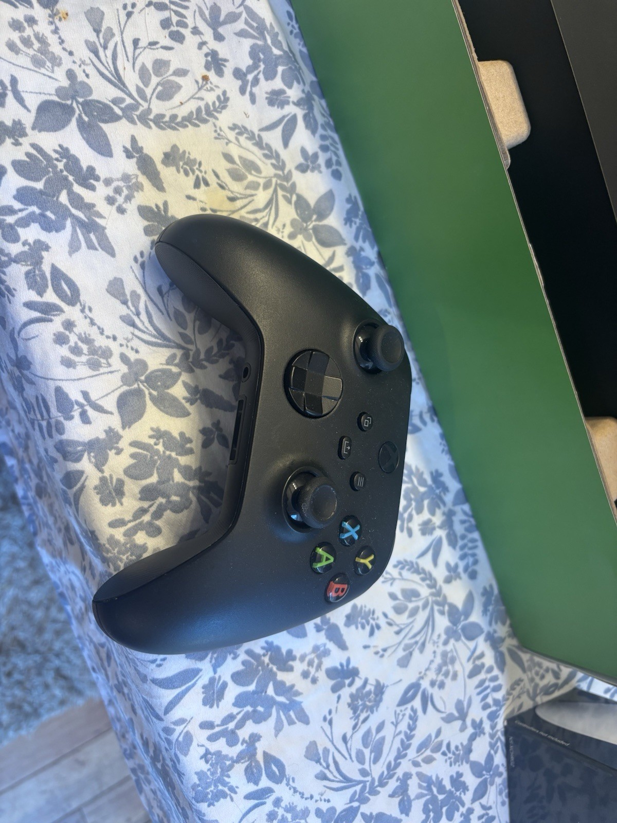 Microsoft Xbox Series S 1TB Black Console 1440p 120FPS w/2 Controllers & Charger