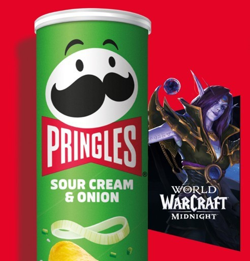 World of Warcraft : Crimson Bow Tie – WoW Loot TCG Item – Pringles Global key!