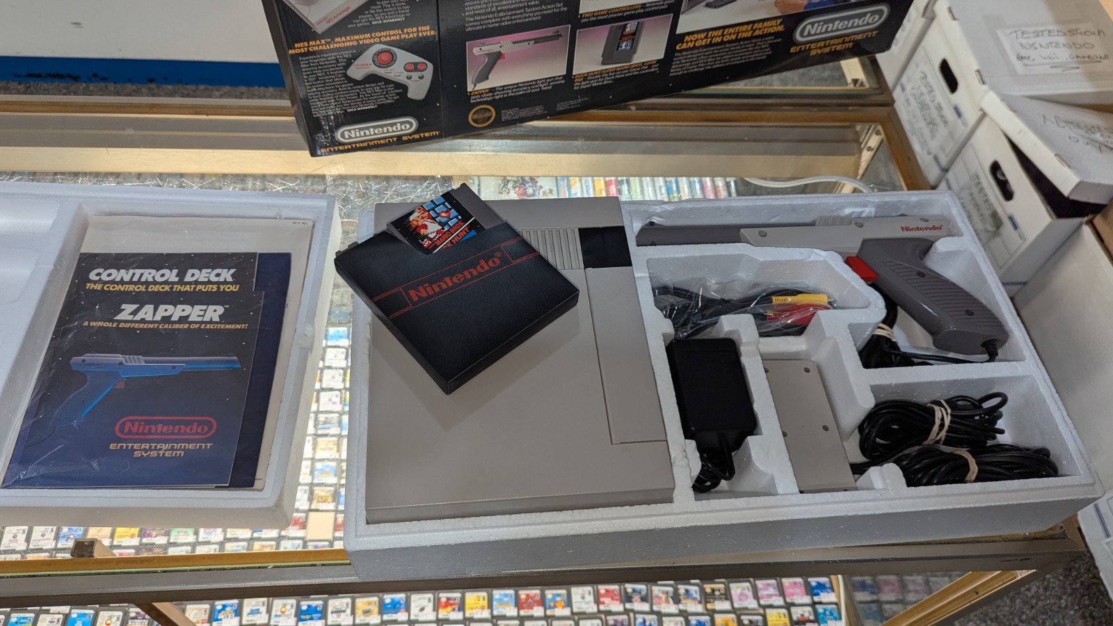 VERY CLEAN Nintendo NES Action Set Console Complete In Box With Paperwork