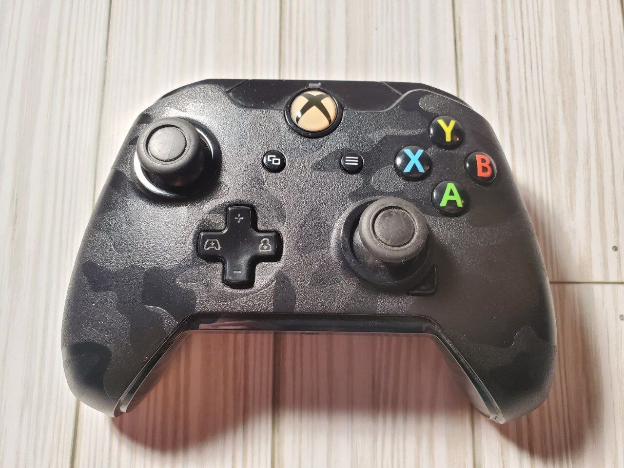 Camo Wired Controller for Xbox One Model 048-065 No Cable