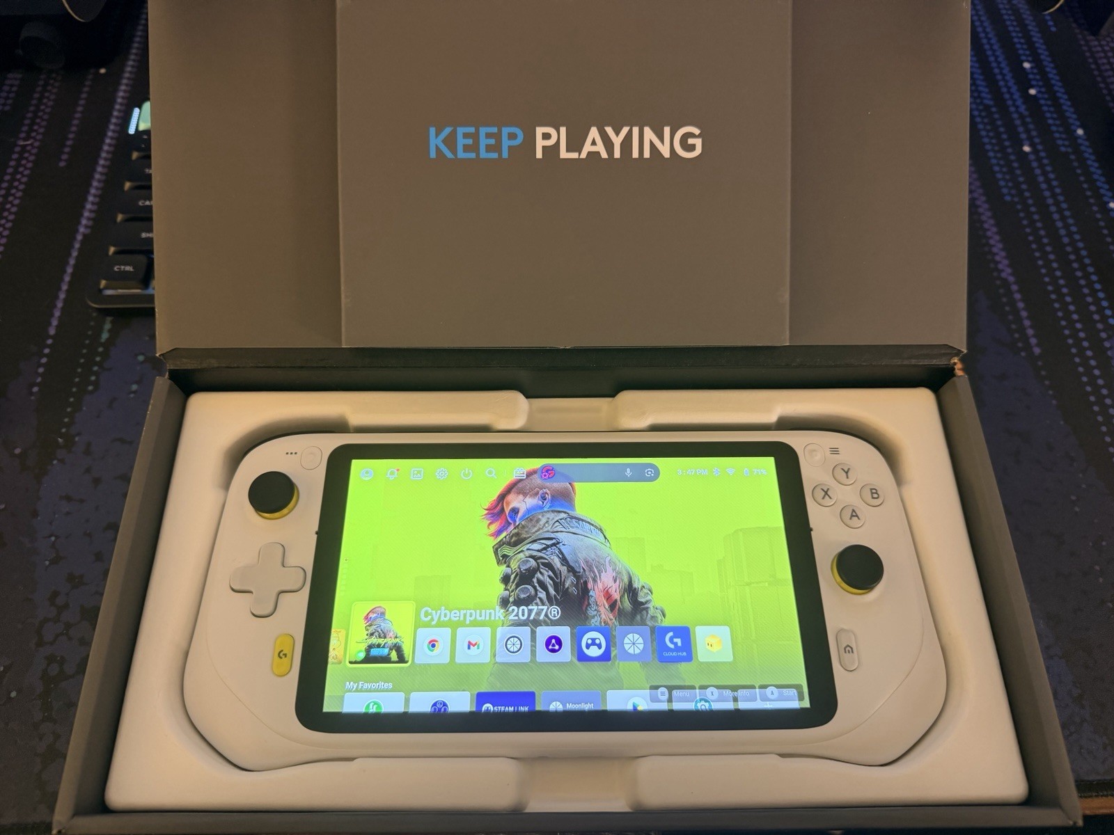 Logitech G Cloud 64GB Handheld Video Game Console System White 1080p 7 In Scree