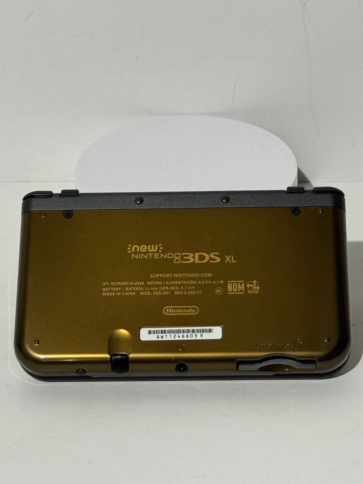 Nintendo New 3DS XL Handheld System Hyrule Edition Complete in Box Zelda Gold