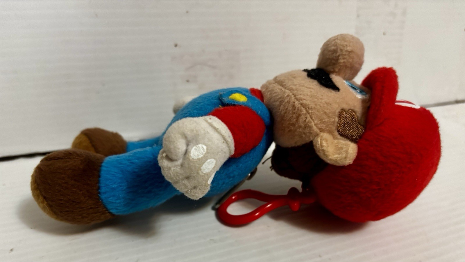 Vintage Nintendo Super Mario Bros. Keychain 7″ Plush Backpack Clip Fast Shipping
