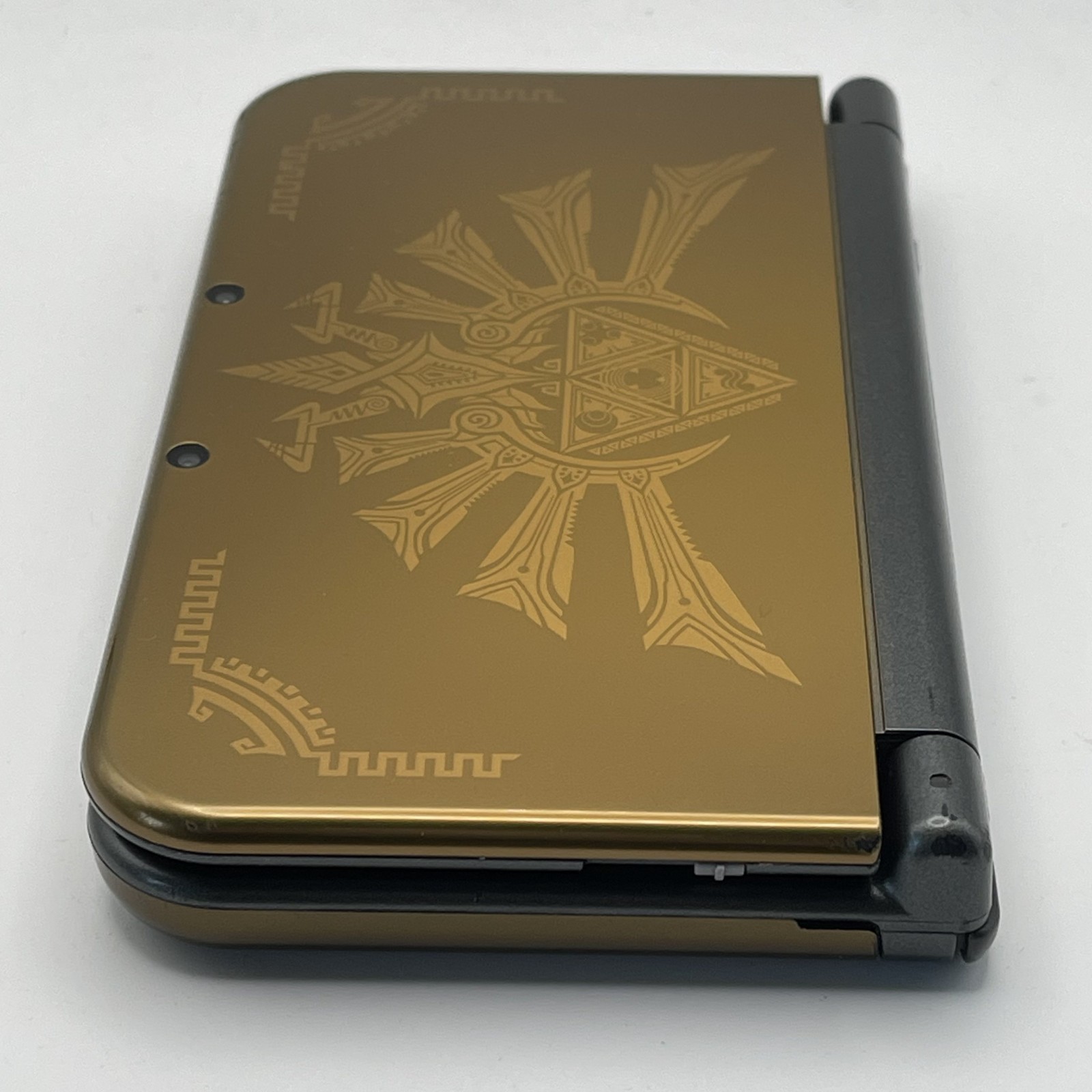 Nintendo New 3DS XL Hyrule Edition Gold Handheld System- CIB- Bottom IPS?
