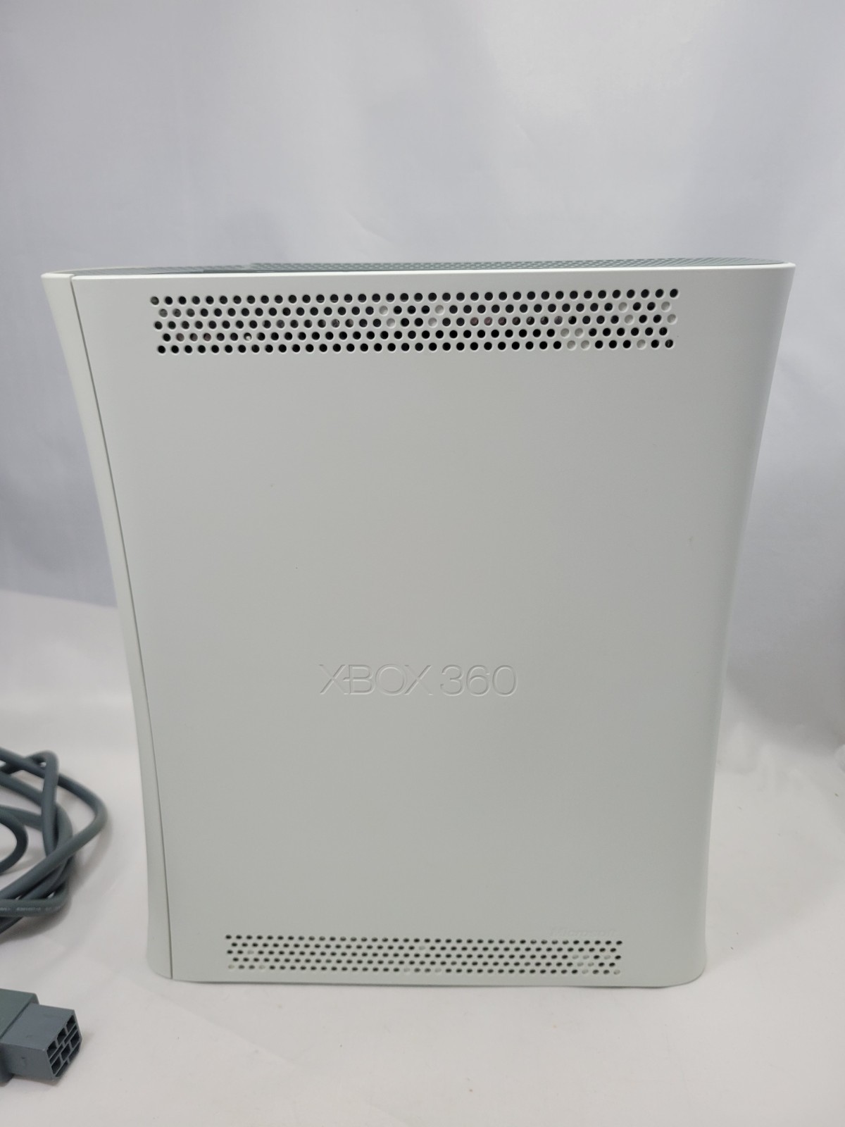 Xbox 360 Bundle White Fat System w/ 2 Controllers Power Supply & HDMI Cable Game