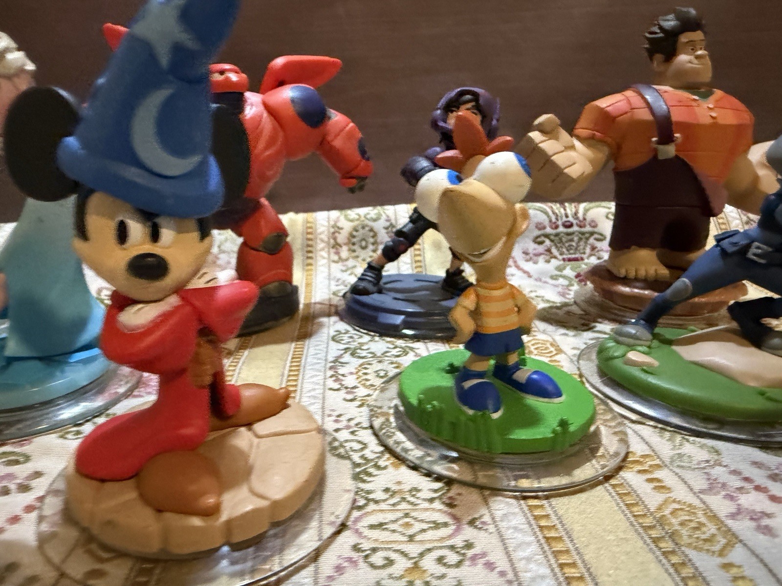 Disney Infinity Phineas Agent P Sorcerer Mickey Elsa Anna Merida Big Hero 6 LOT