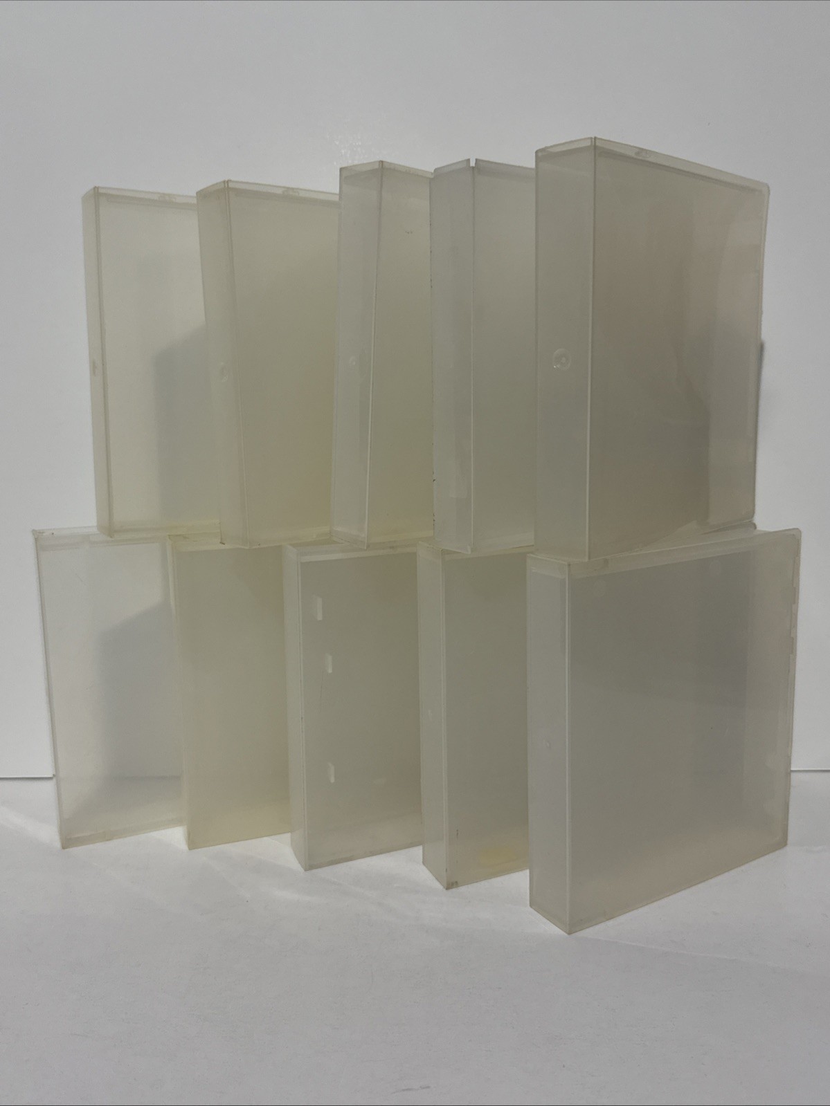 10 Nintendo NES Clear Plastic Hard Clamshell Cartridge Cases