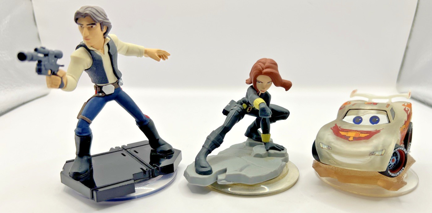 Disney Infinity lot of 50 figs & Pieces Star Wars Aladdin Cars Nemo venom Etc