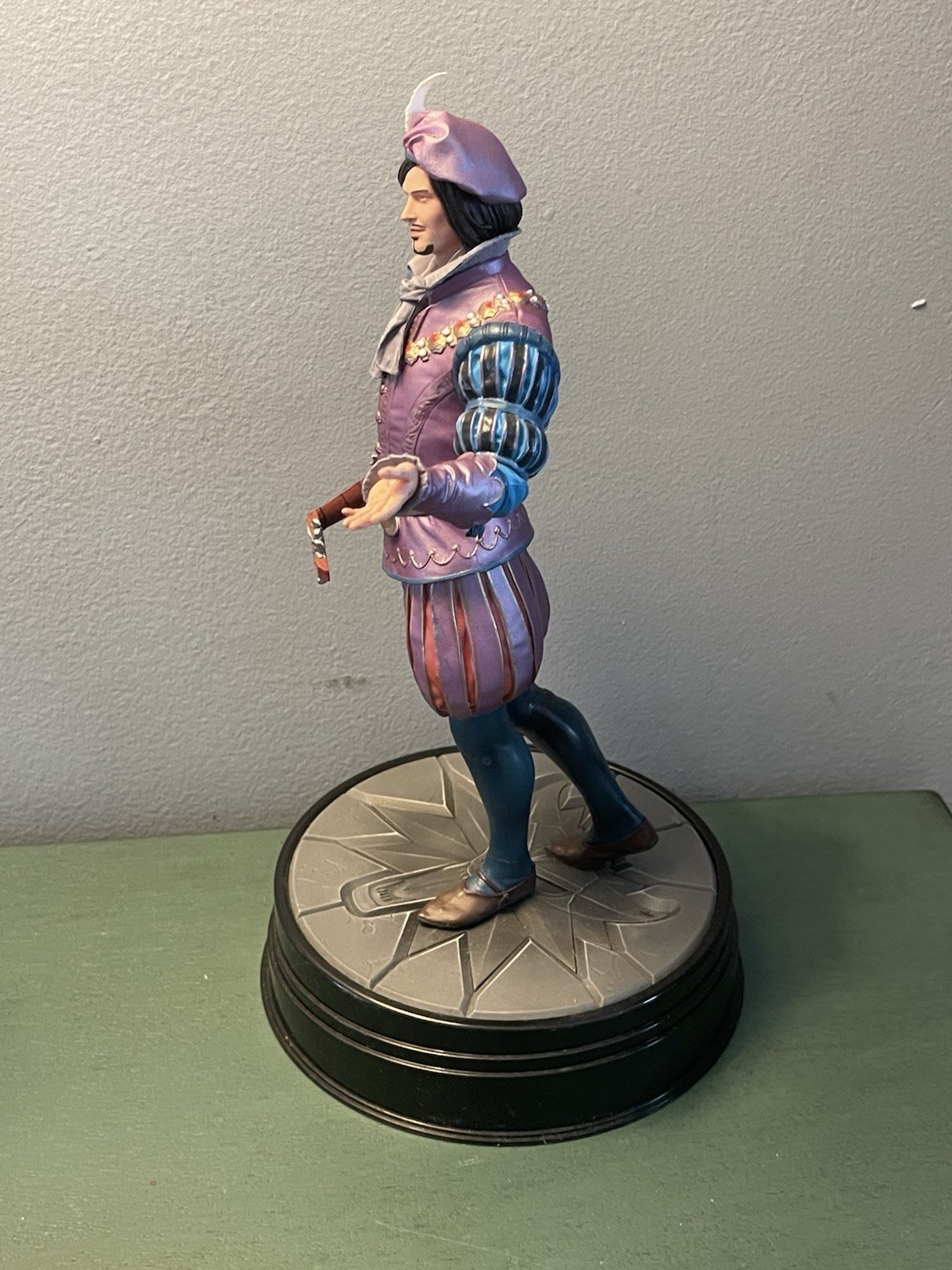 Dark Horse 9.5 The Witcher 3 Wild Hunt Dandelion Figurine
