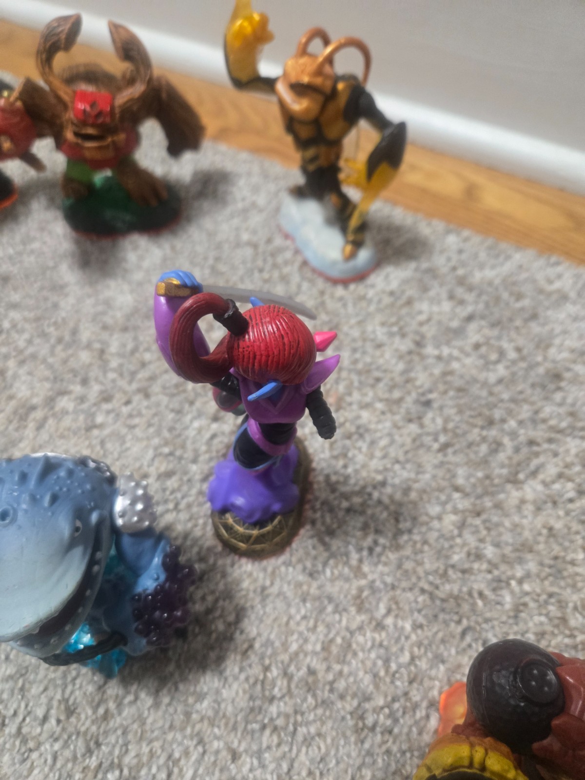 Activision Skylanders Giants Series 2 – Lot of 10 Figures + Portal