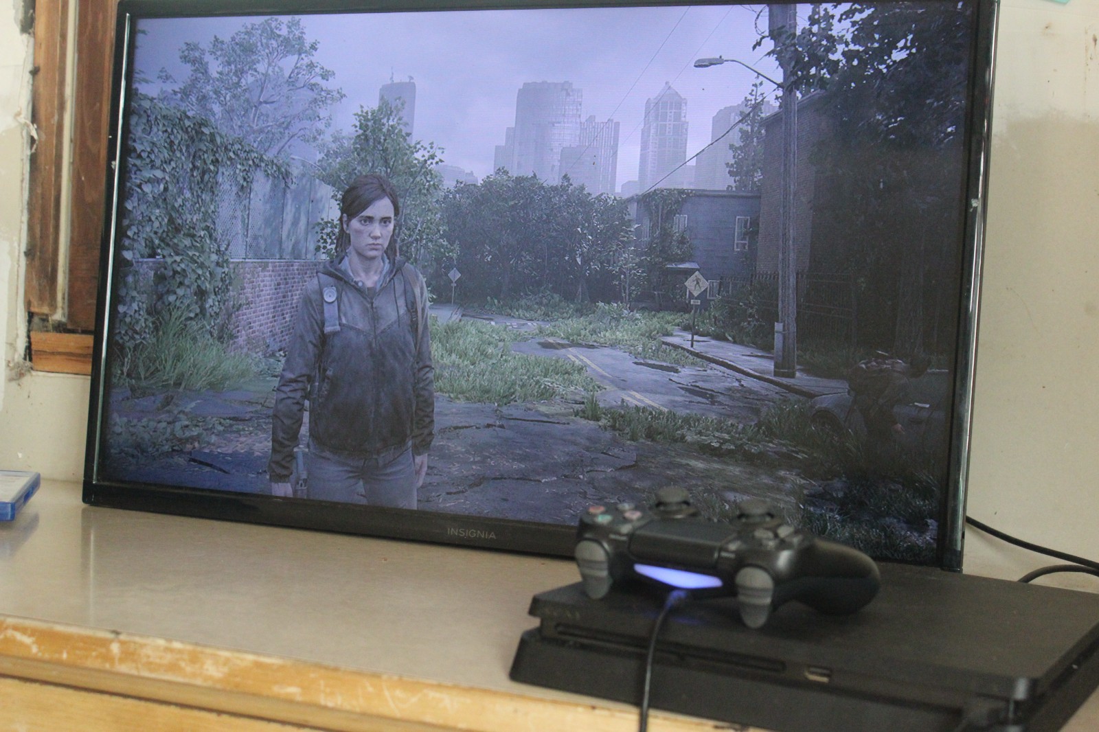 PlayStation 4 30+ games bundle: Spider-Man PS4, GTA V, Resident Evil, Witcher 3