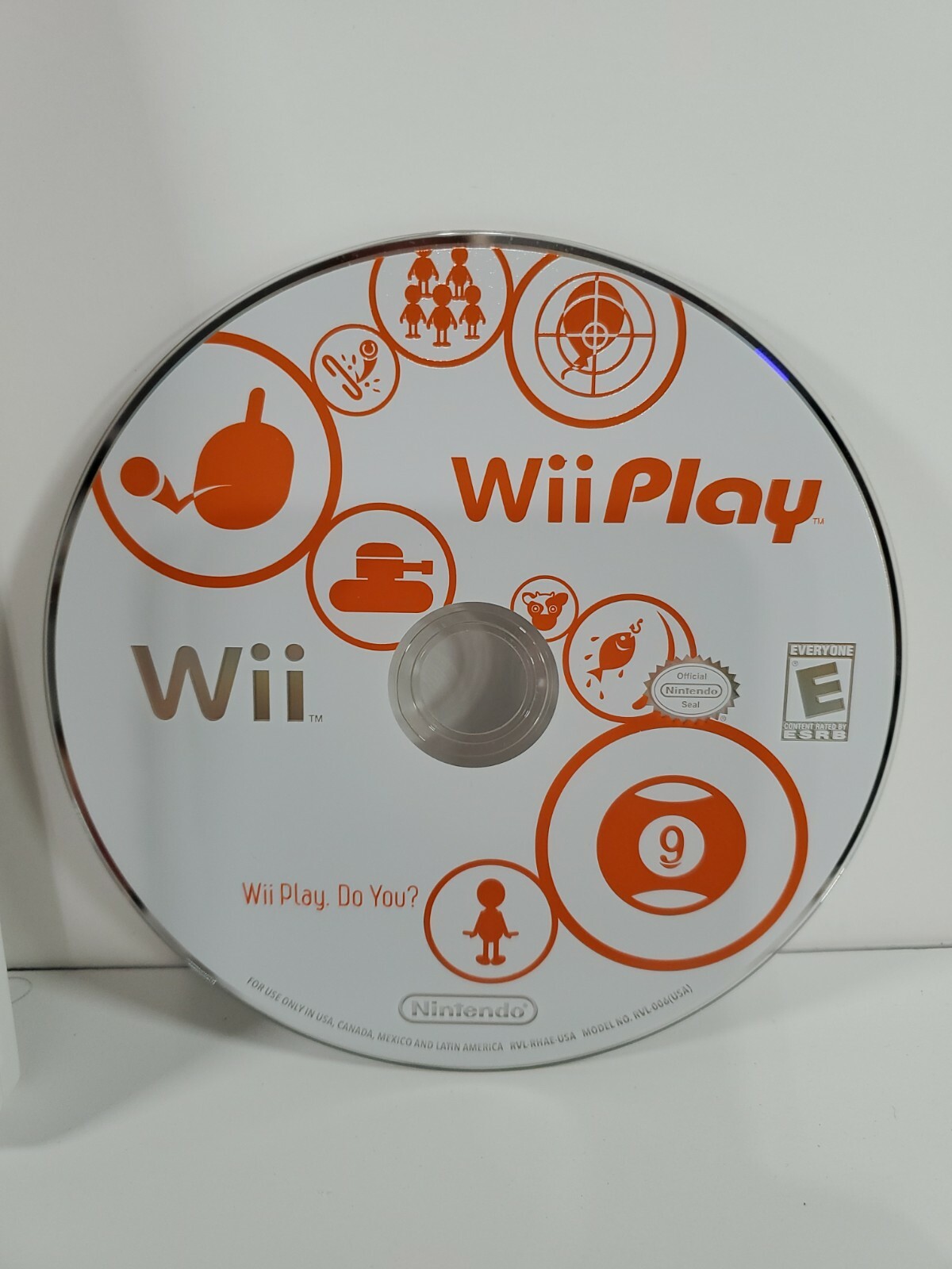 Nintendo Wii Play Complete W/ Case Manual Disc