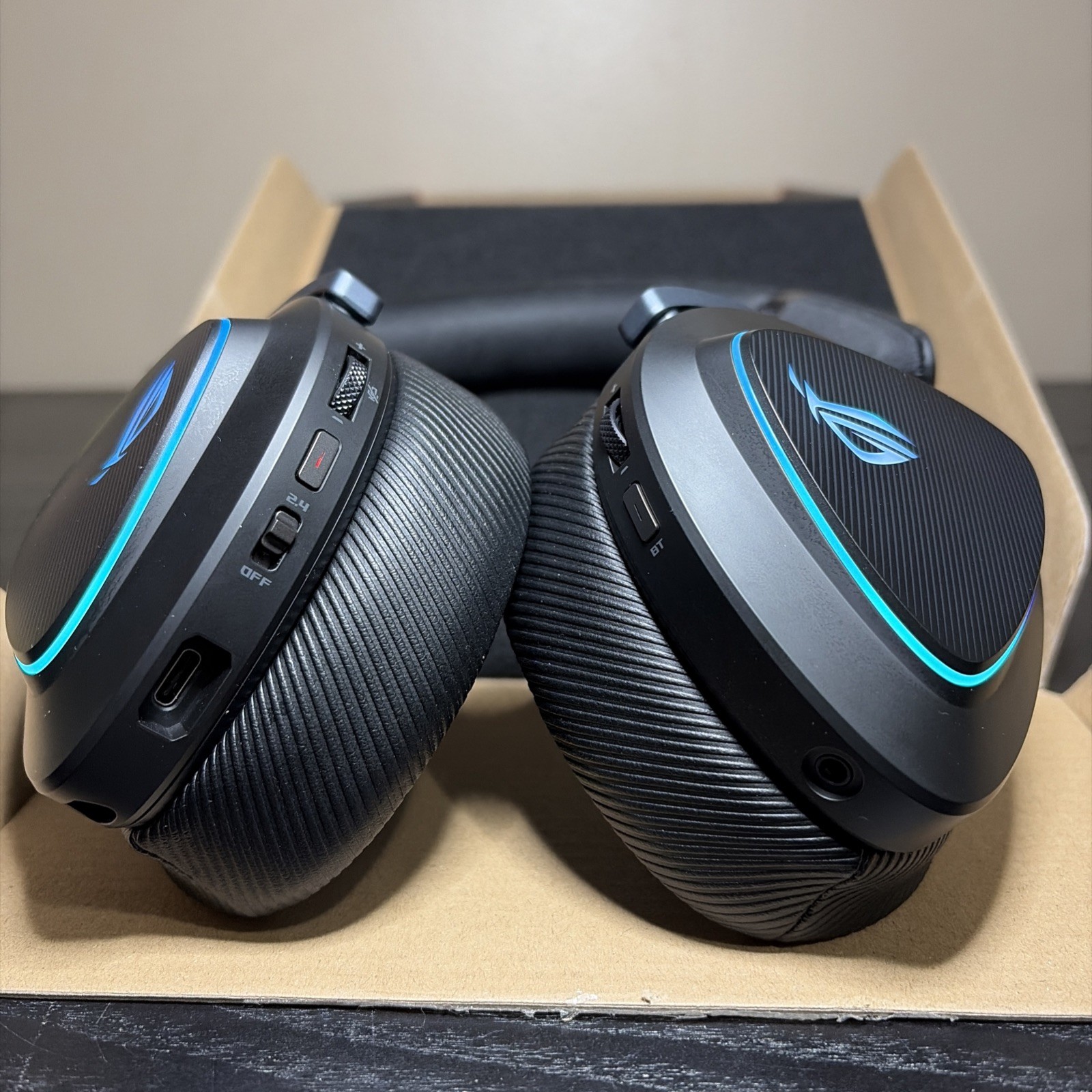 ASUS ROG Delta II Wireless Gaming Headset with Mic Tri-Mode (BT, 2.4G, 3.5mm)