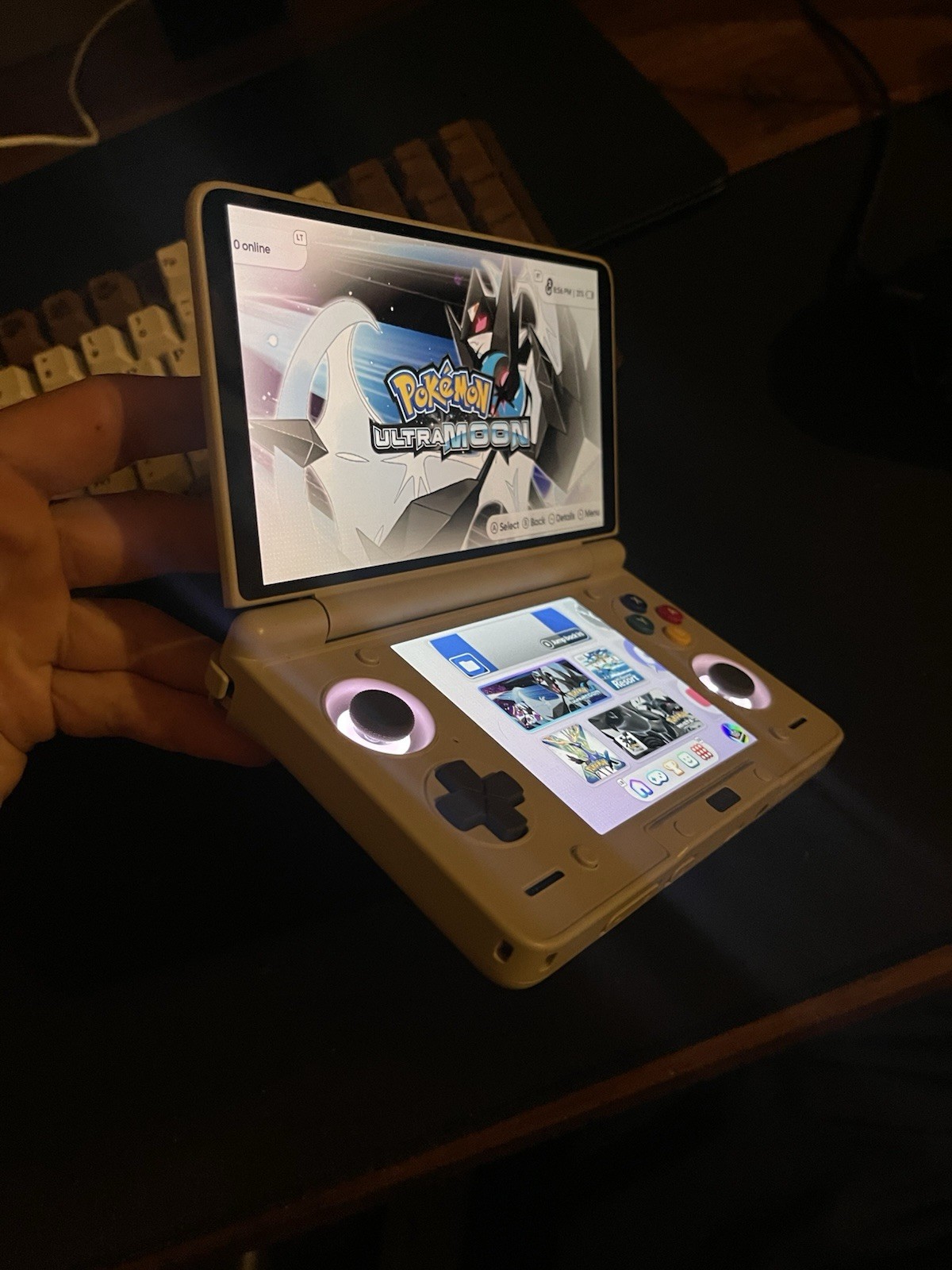 AYN Thor Handheld Console 256GB w/ Charger – Excellent Condition
