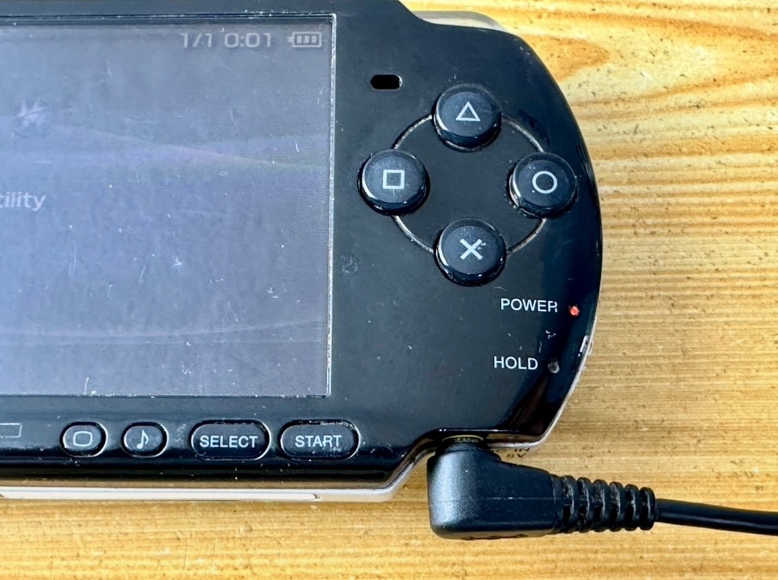 Sony PlayStation PSP 3002 Piano Onyx Charcoal Black Handheld System Console