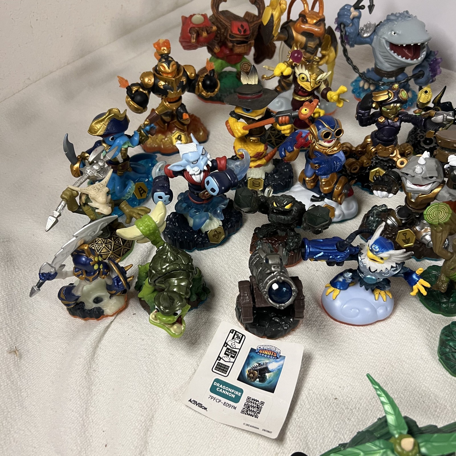 SKYLANDERS Figures Huge Lot Swap Force Giants Etc. See Pictures