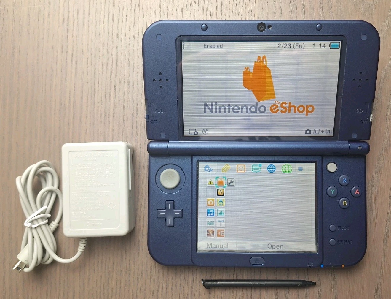 New Nintendo 3DS XL Metallic Blue Charger + 32GB SD Card | Region Free