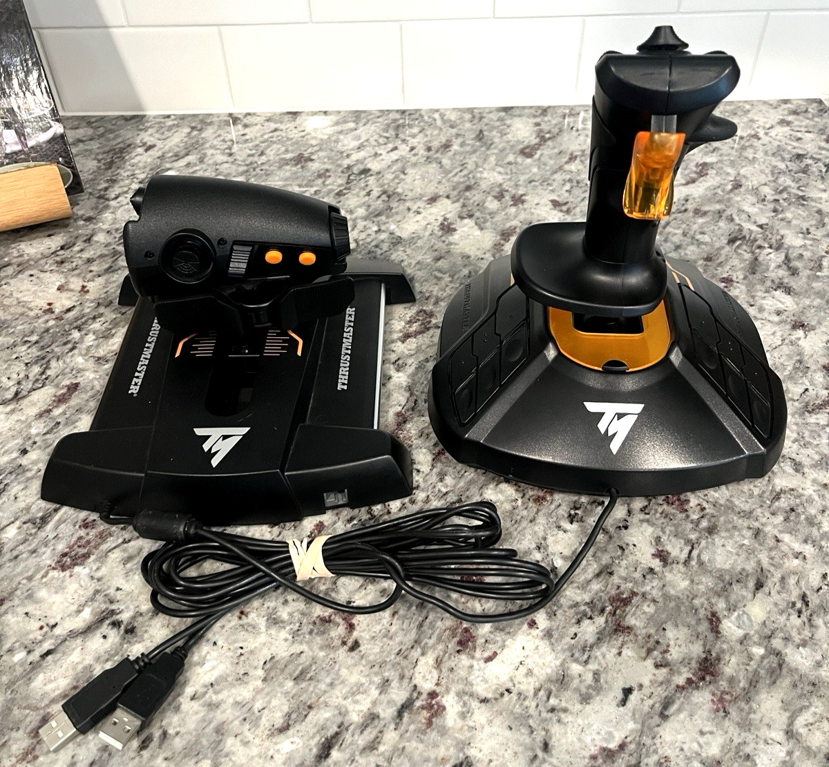 Thrustmaster T.16000M FCS Hotas Throttle And Flight Stick.